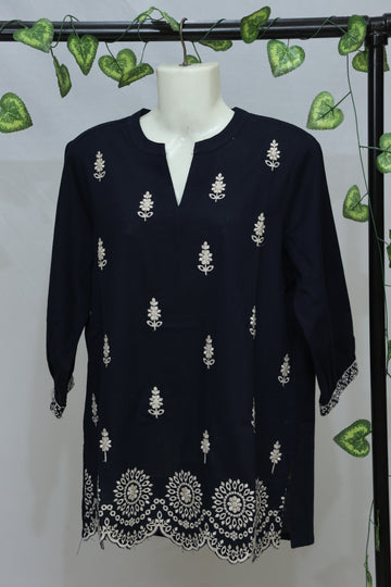 Black Kurti