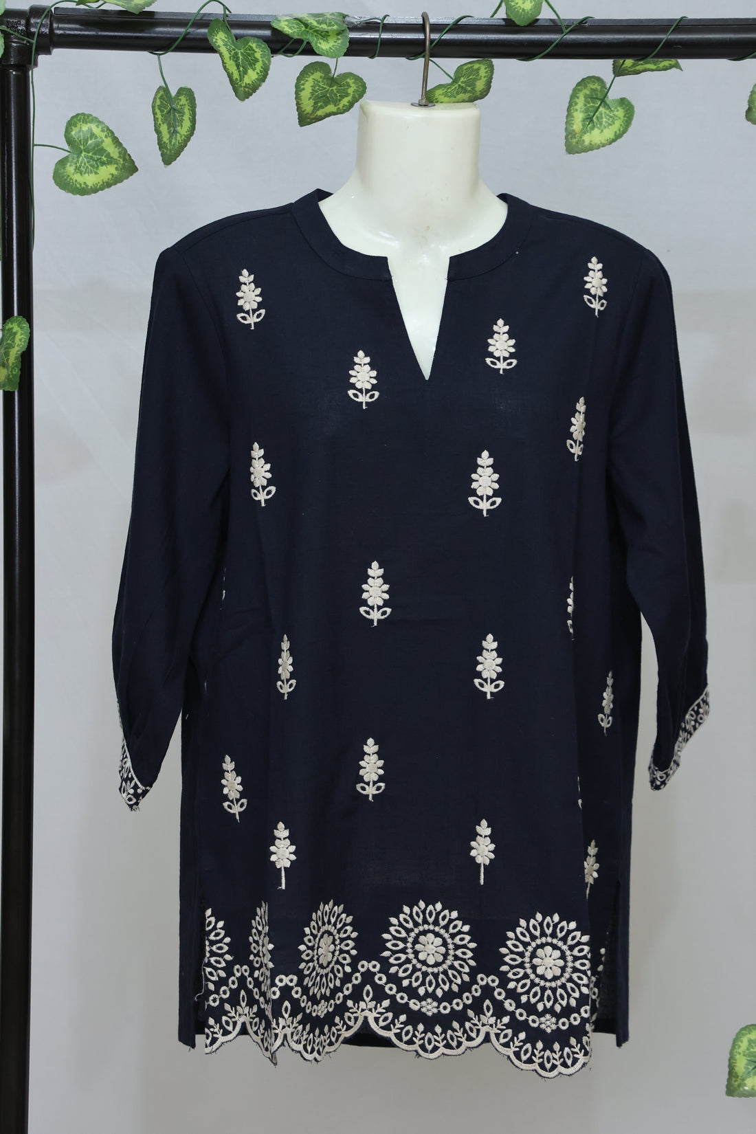 Black Kurti