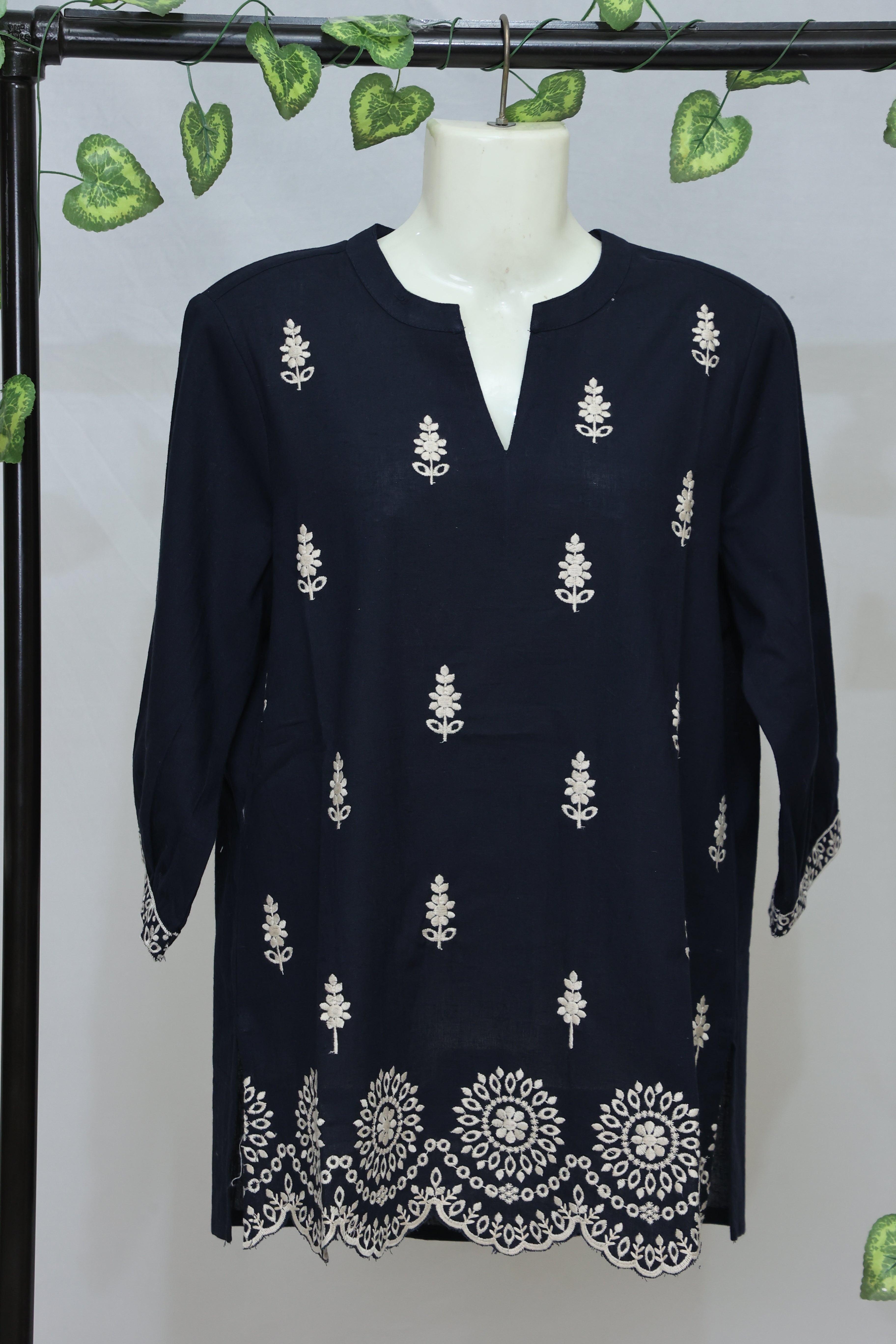 Black Kurti